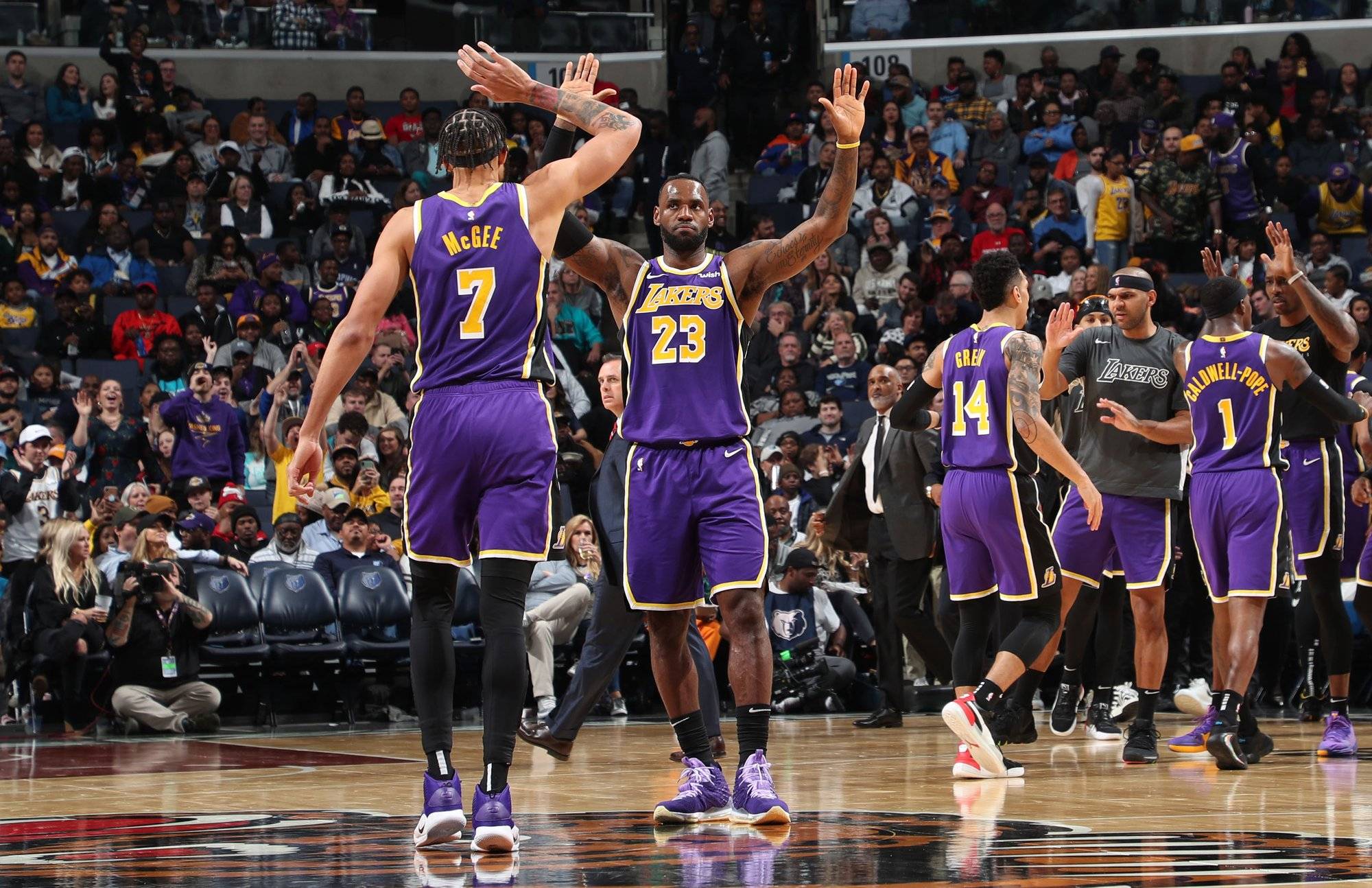 篮网主场大胜湖人取得重要胜利的简单介绍 篮网主场大胜湖人取得重要胜利的简单介绍