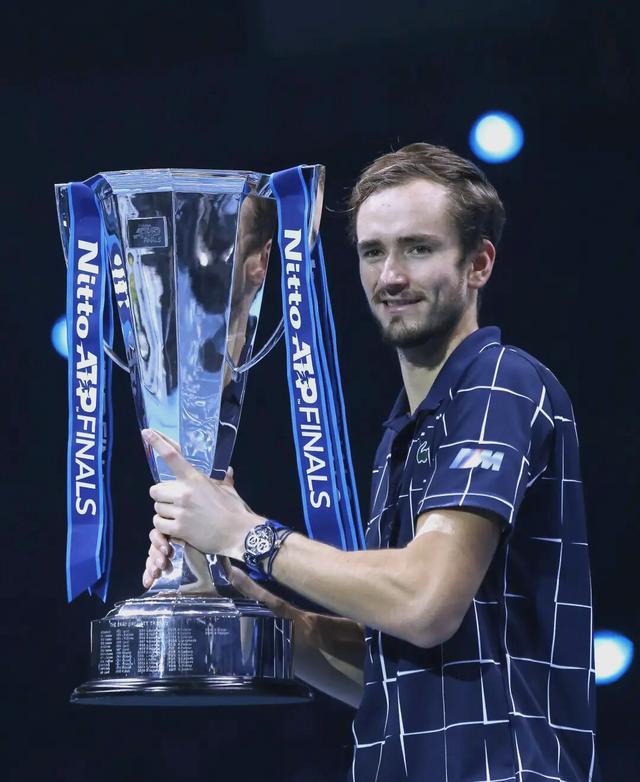 蒙特卡洛大师赛完胜美网,梅德韦杰夫惊艳四座 蒙特卡洛大师赛完胜美网,梅德韦杰夫惊艳四座