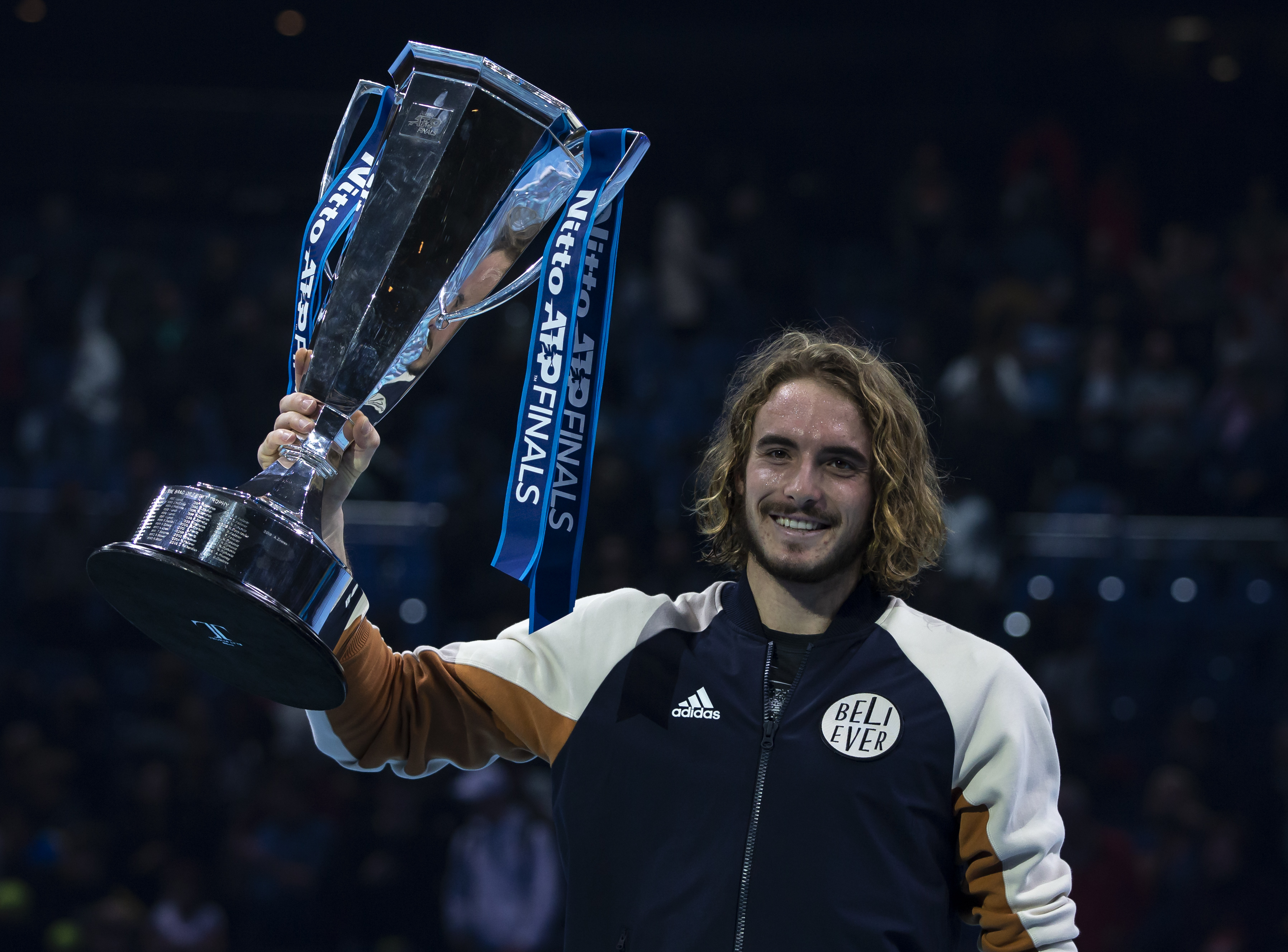 拉沃尔杯横扫ATP总决赛，西西帕斯惊艳四座