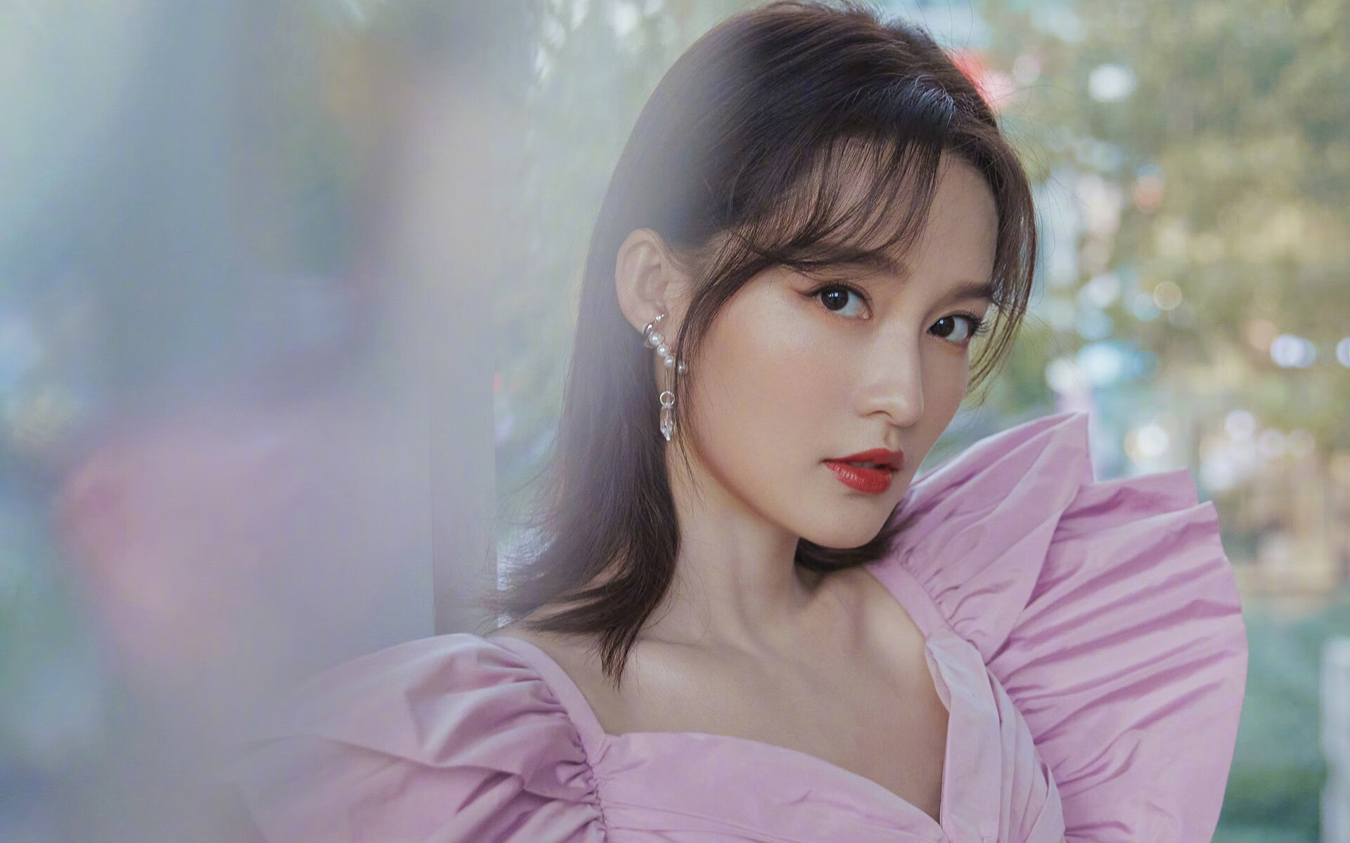 跨界传奇，蒂亚戈双线作战，足球险胜里昂，篮球总决赛接管比赛