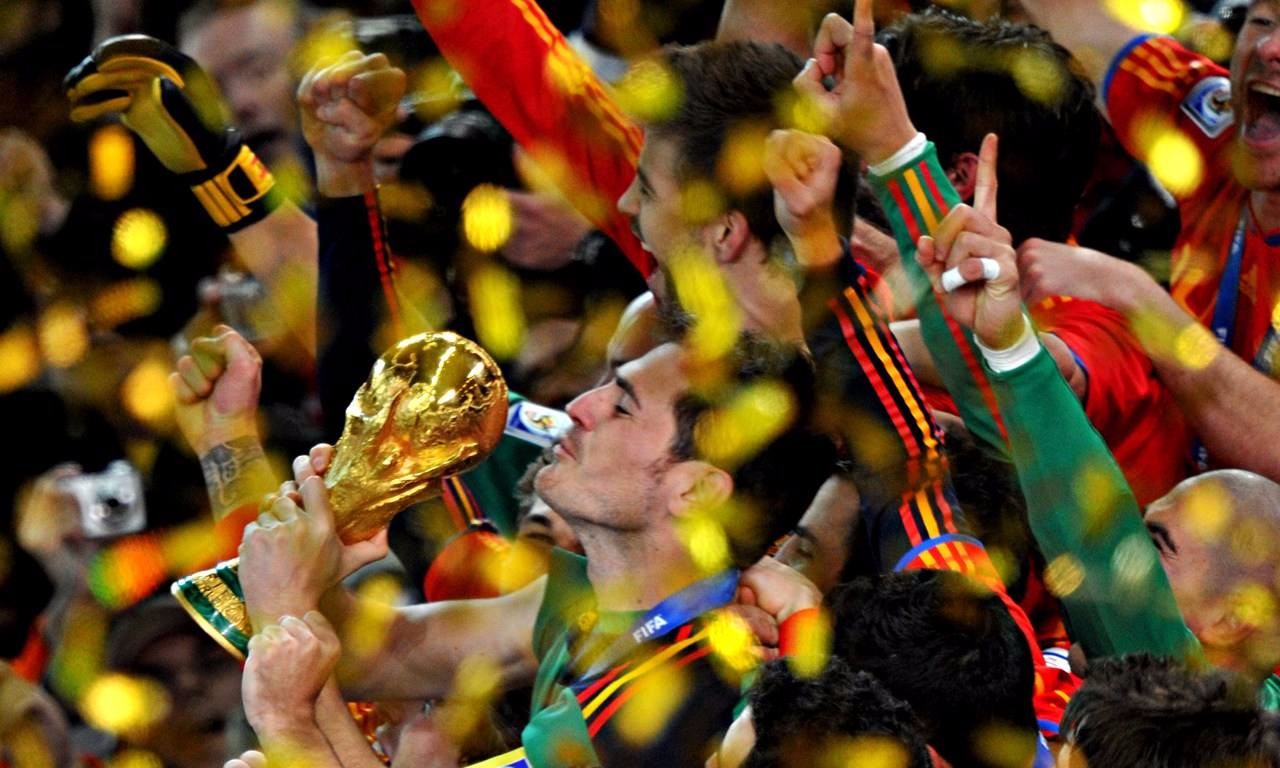 老鹰血拼广东队，利拉德在美加墨世界杯接管比赛